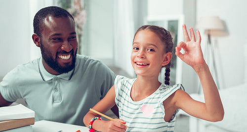 Nos enfants nous écoutent, parlons en bien devant eux!