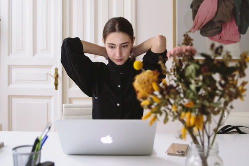 Pourquoi télétravail et posture ne font pas toujours bon ménage?