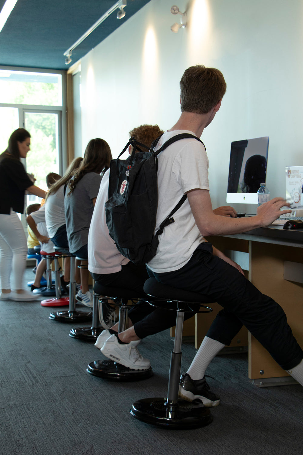 Kore Office PLUS Adj. Chair 47-68cm - Black